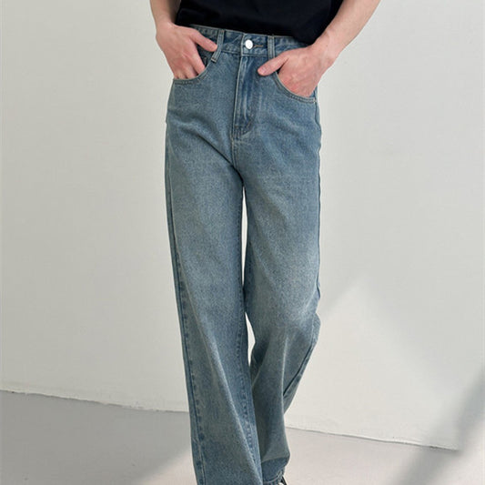 Loose and versatile straight jeans