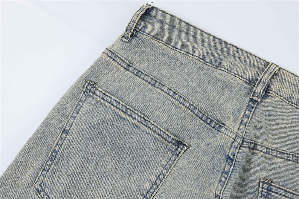 Loose Fitting Micro Flared Jeans