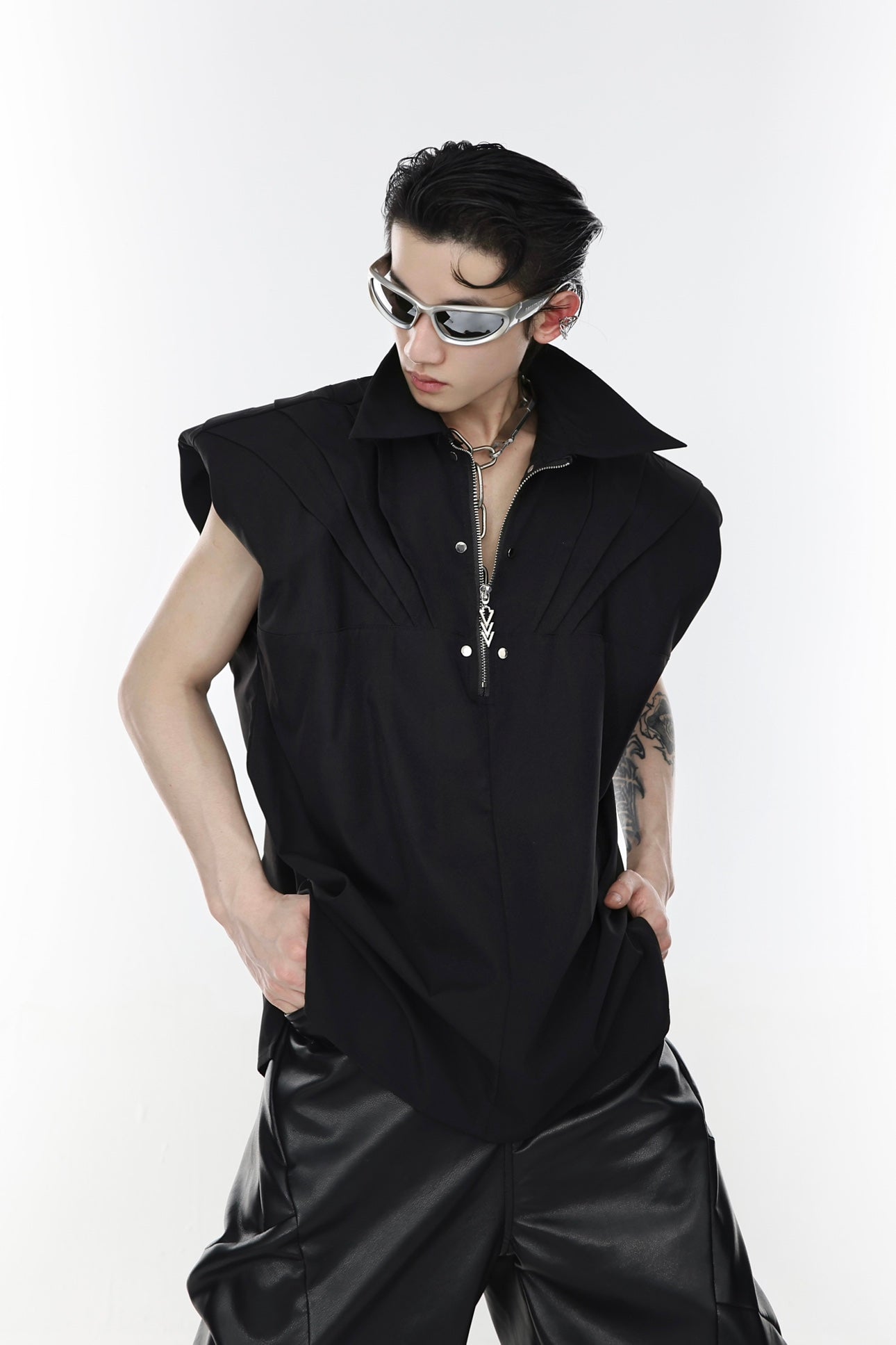 Dimensional Deconstructed Pressed Pleated Padded Shoulder Metal Zip Sleeveless Shirt