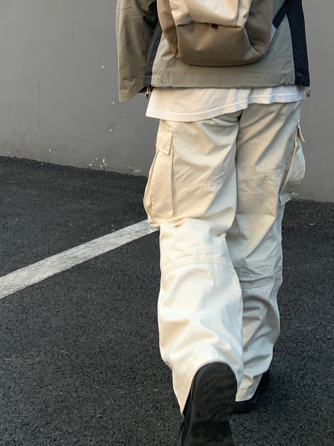 Stacked Pleated Cargo Pants Appear Thin