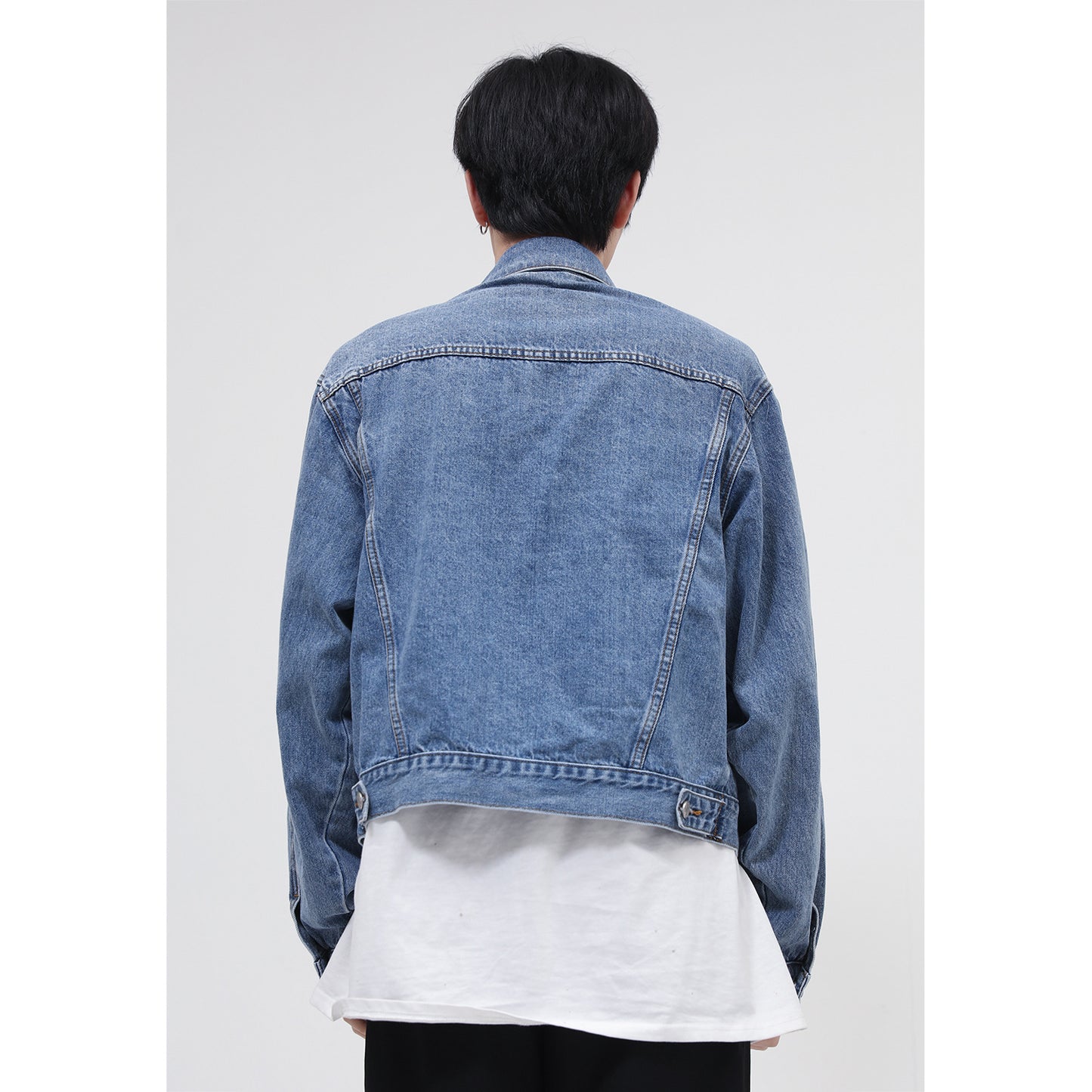 Korean Style Loose Metal Design Short Denim Jacket For Men